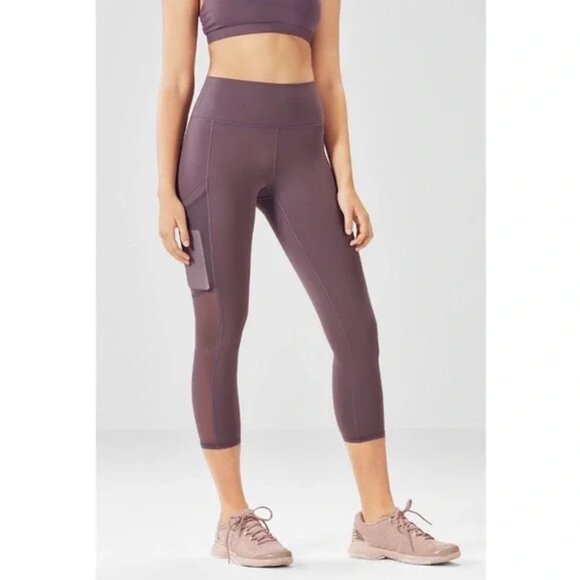 Fabletics LARGE Burgundy Mila High Waisted Pocket Capri Leggings Mesh Shadow NEW - Picture 4 of 11